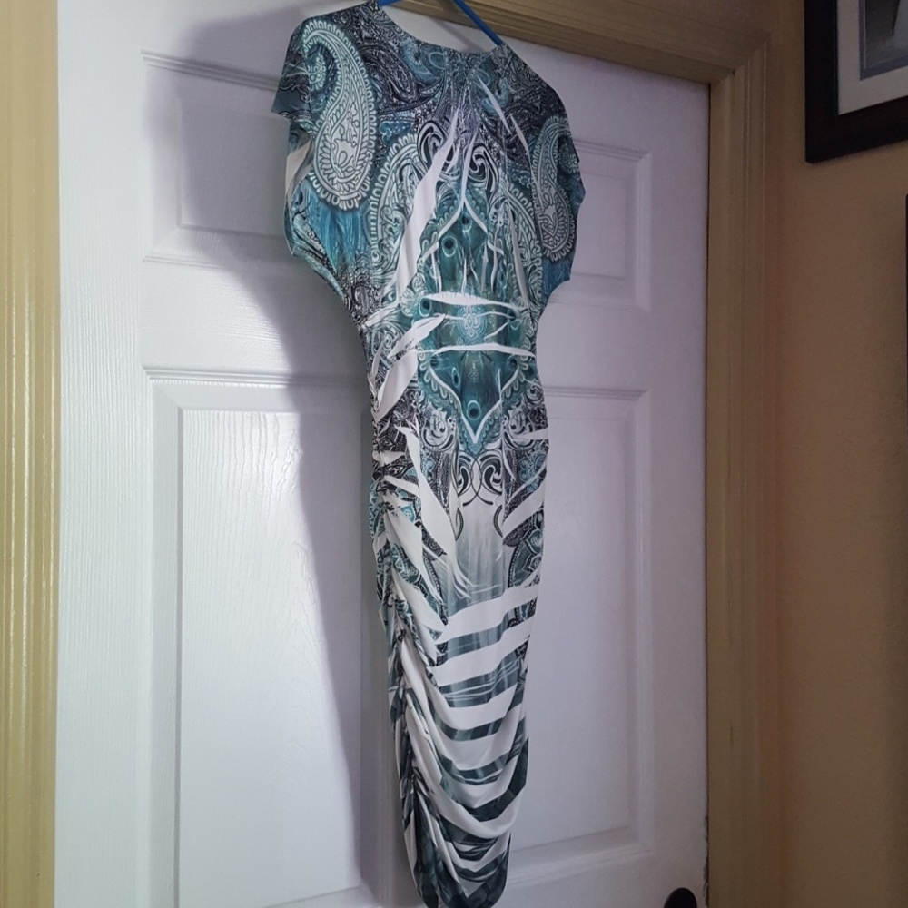 Dress - Picture 2 of 3
